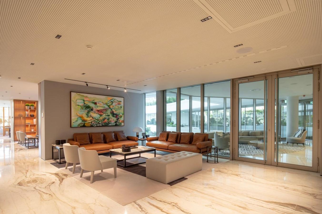 Cascais - 1 Bedroom And Shared Pool In Campolide Apartment Lissabon